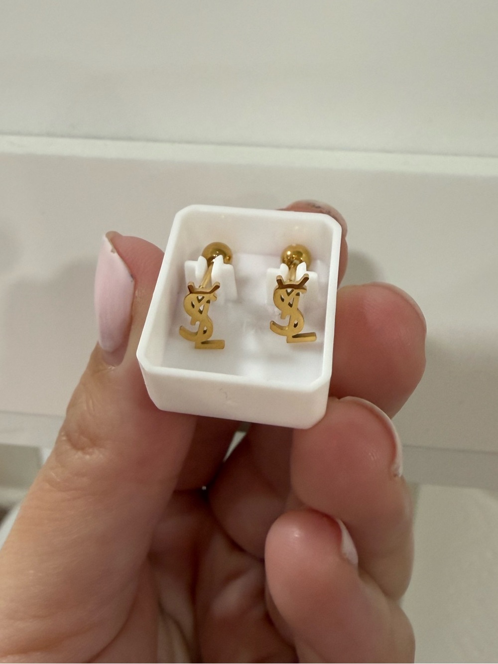 women earrings